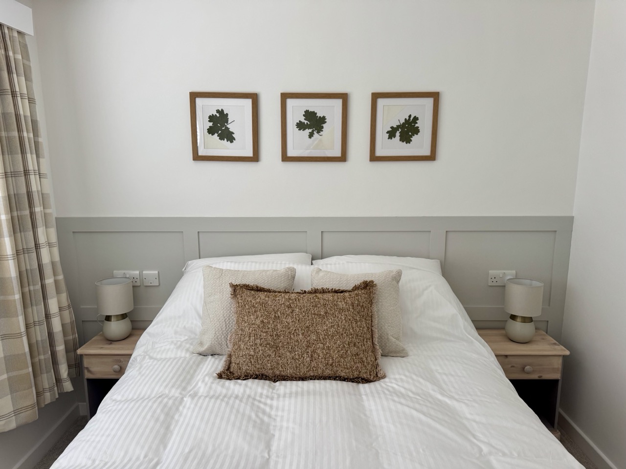 Oak Nook king-size bedroom — the perfect base for Baddow Park wedding guests